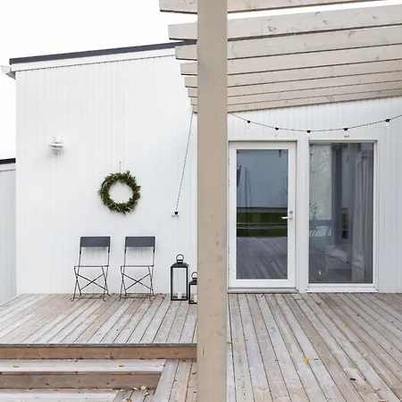 Relaxing With Sauna *